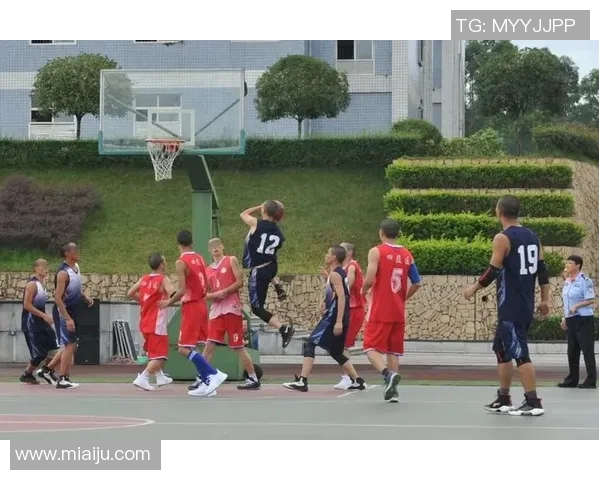 上海乒乓球队创新盯防策略助力竞技水平提升的深度分析与探讨 上海乒乓球队创新盯防策略助力竞技水平提升的深度分析与探讨