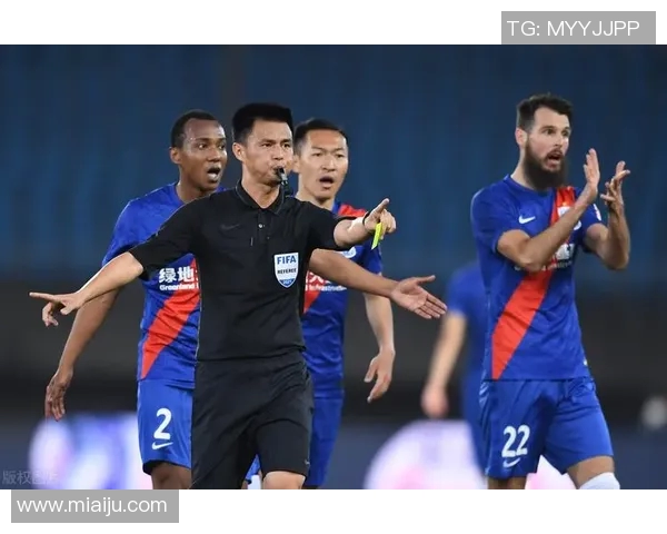 上海篮球队的速度与激情探讨如何提升比赛节奏与团队协作能力 上海篮球队的速度与激情探讨如何提升比赛节奏与团队协作能力