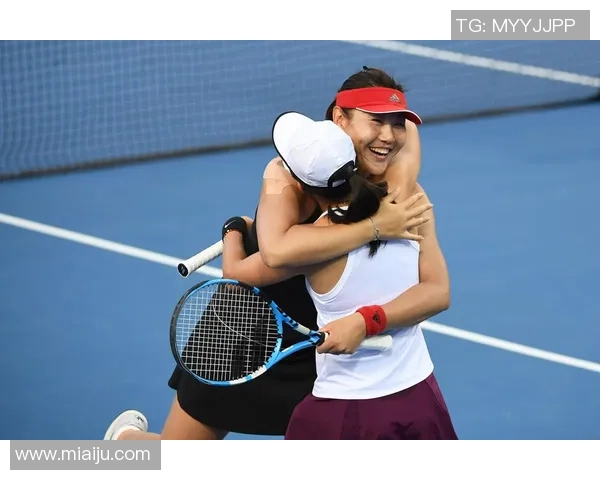 武汉网球队与深圳网球队赛后复盘分析力量对比与战术策略探讨 武汉网球队与深圳网球队赛后复盘分析力量对比与战术策略探讨