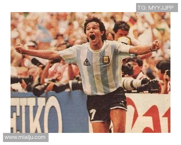 璀璨球场之星足球明星风采海报展示与介绍 璀璨球场之星足球明星风采海报展示与介绍