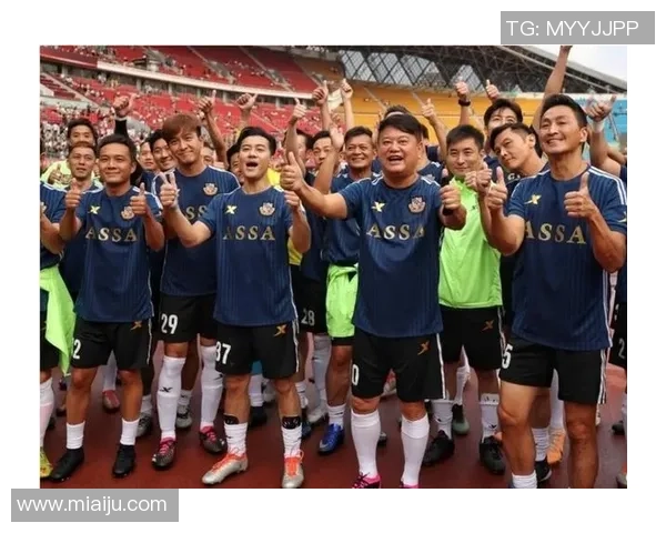 足球明星与偶像合影 足球明星与偶像合影