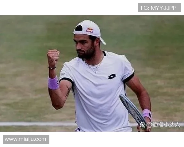 足球明星哈雷德精彩瞬间集锦视频回顾他的辉煌职业生涯与传奇表现 足球明星哈雷德精彩瞬间集锦视频回顾他的辉煌职业生涯与传奇表现