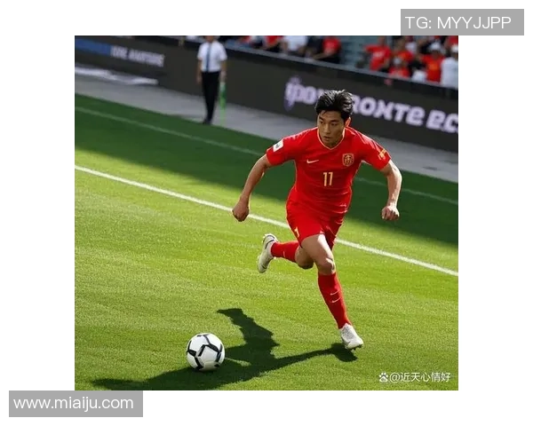 足球明星的平民生活照揭示他们不为人知的真实一面与奋斗历程 足球明星的平民生活照揭示他们不为人知的真实一面与奋斗历程